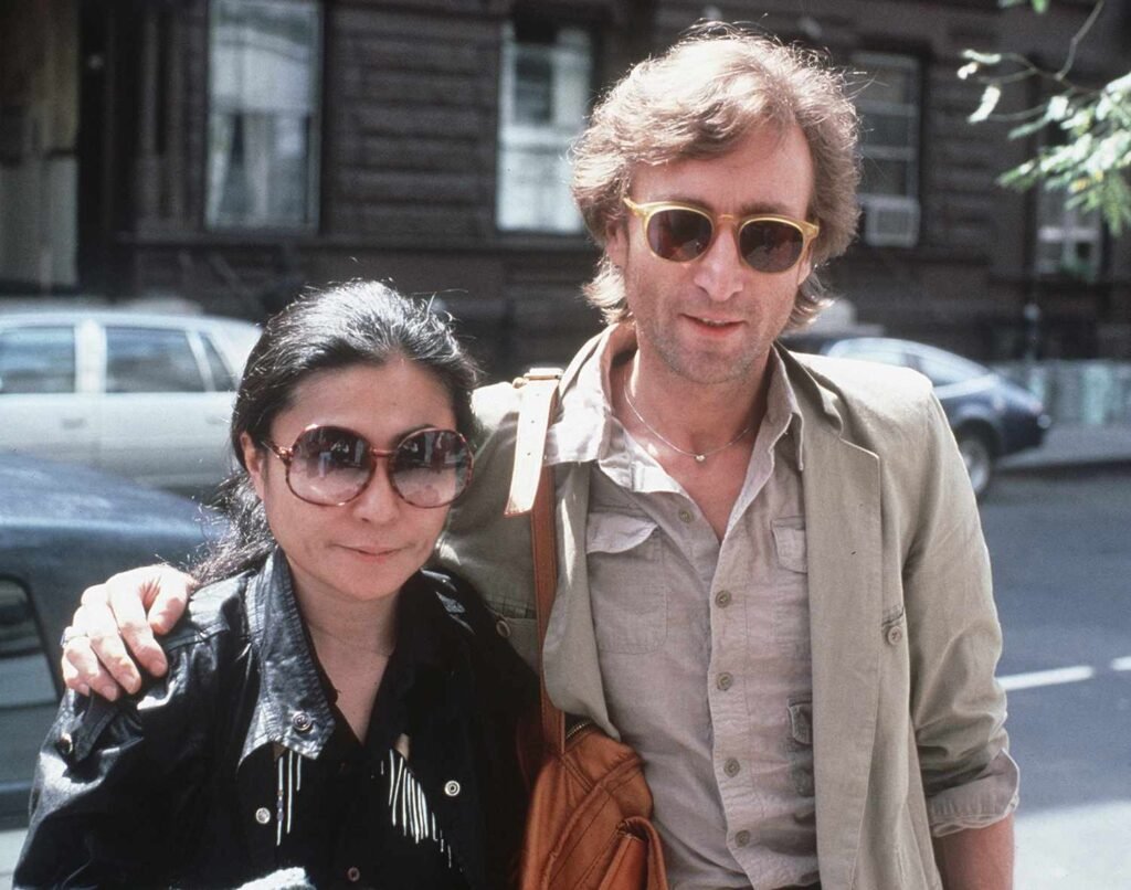 Yoko Ono Ehepartner: Ihre 3 Ehemänner im Überblick yoko ono ehepartner